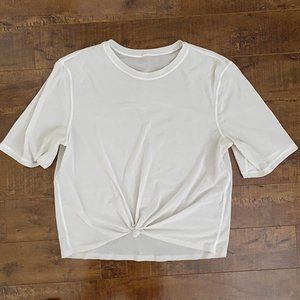 Lululemon Size 4 mesh white Cropped Tee